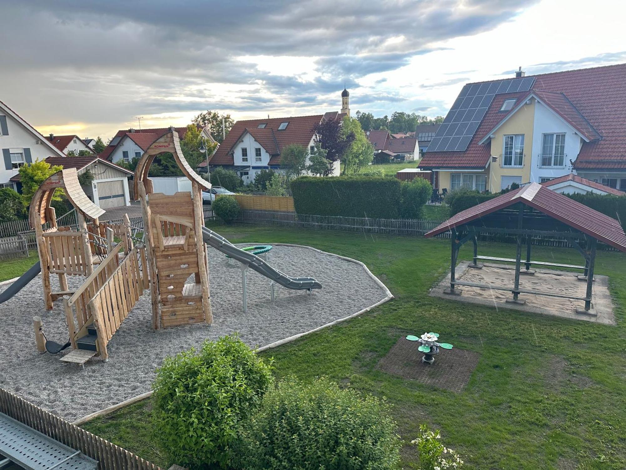Landhaus Lindenberg Бухлоэ Номер фото